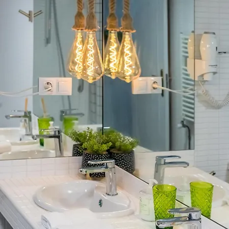 Atico Con Encanto En El Mismo Centro De La Ciudad Apartment *