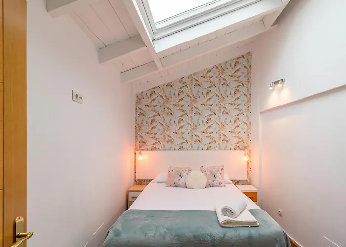 Atico Con Encanto En El Mismo Centro De La Ciudad Daire *