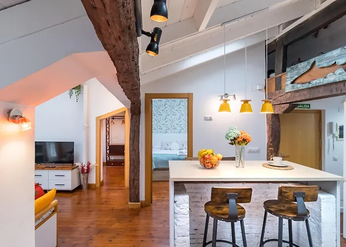 Atico Con Encanto En El Mismo Centro De La Ciudad * Santander